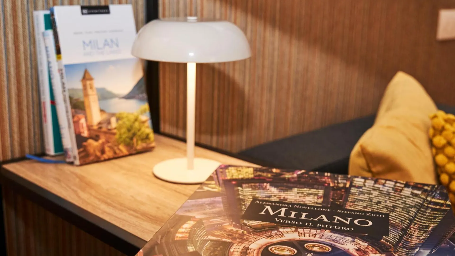 Apartment Milano Urban Flats Suite Sanzio 20 - Vicino A Duomo, Stadio E Fiera