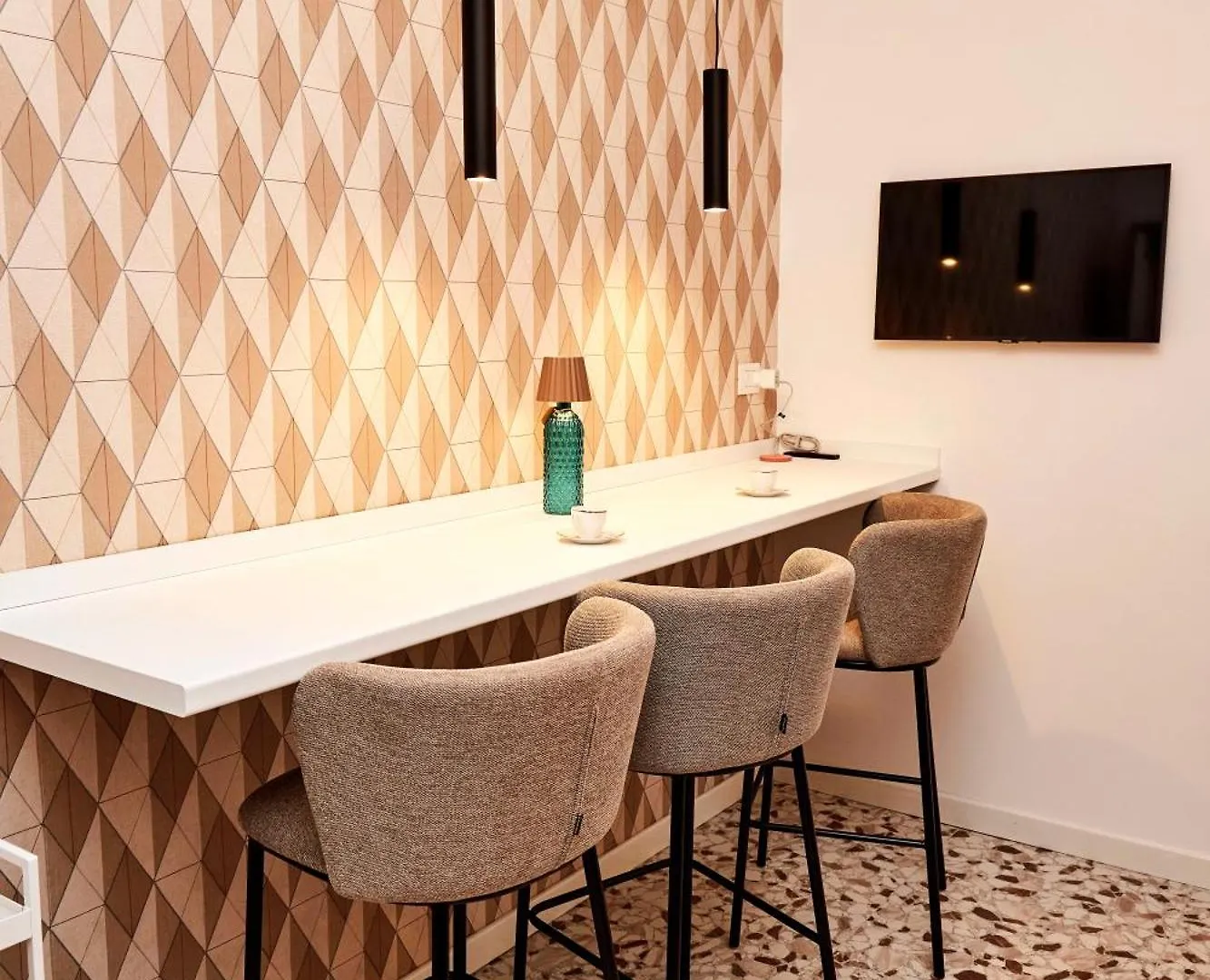 Apartment Milano Urban Flats Suite Sanzio 20 - Vicino A Duomo, Stadio E Fiera