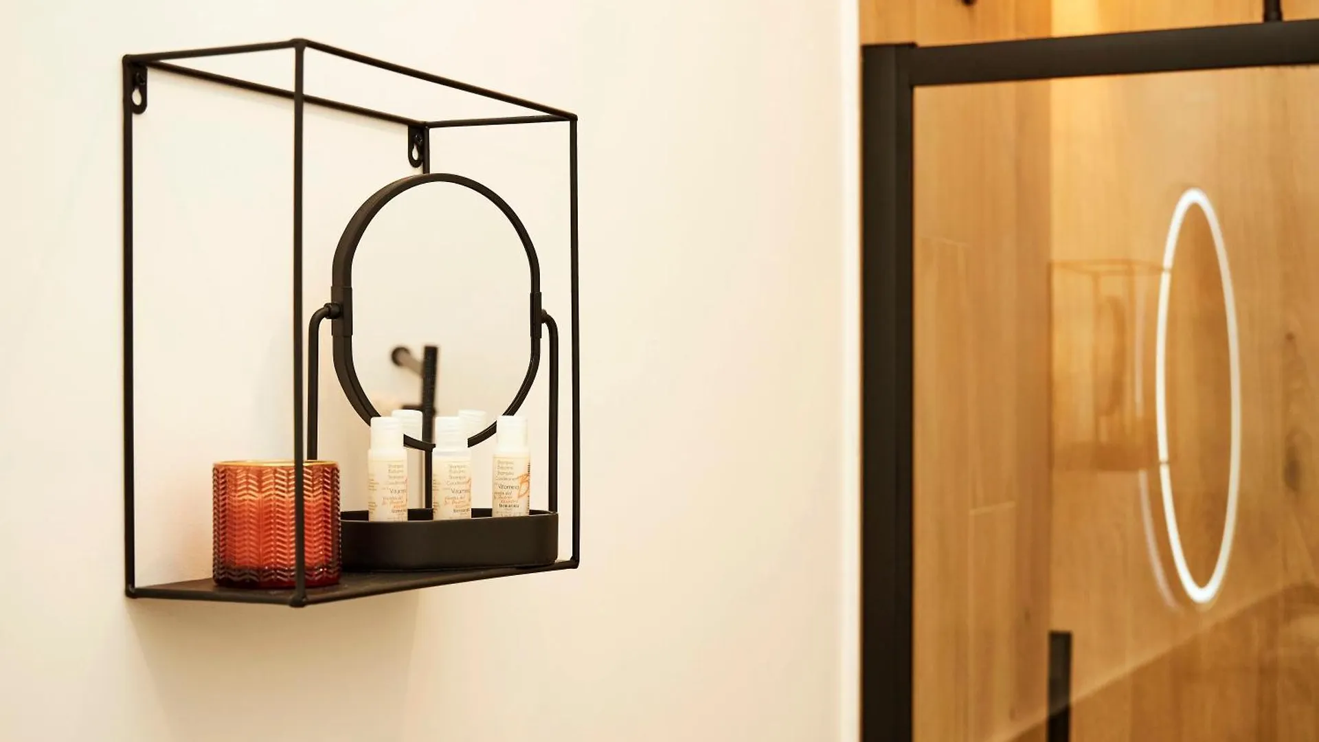 Milano Urban Flats Suite Sanzio 20 - Vicino A Duomo, Stadio E Fiera 0*,
